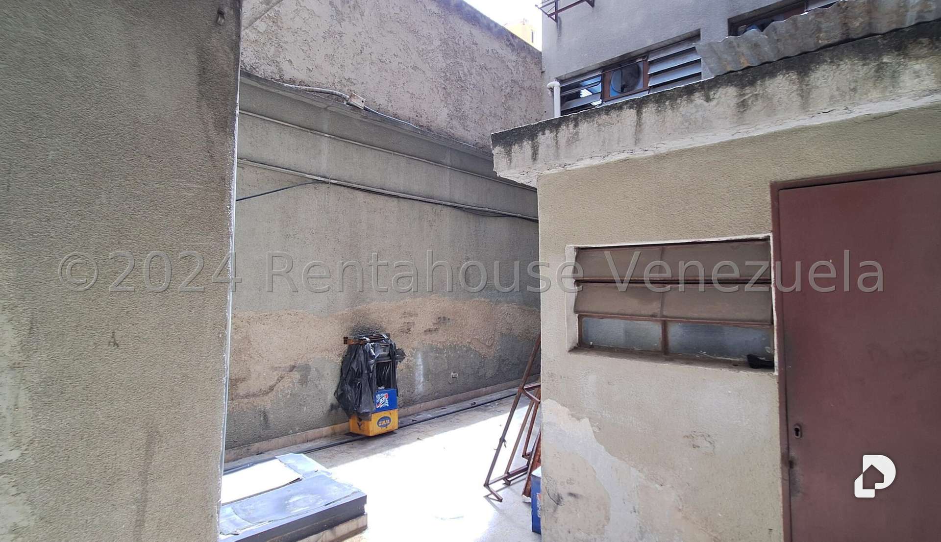 Local comercial en San Martín, Caracas – 6