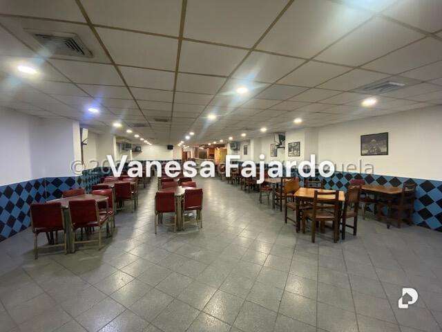 Local comercial en San Jose, Caracas – 13