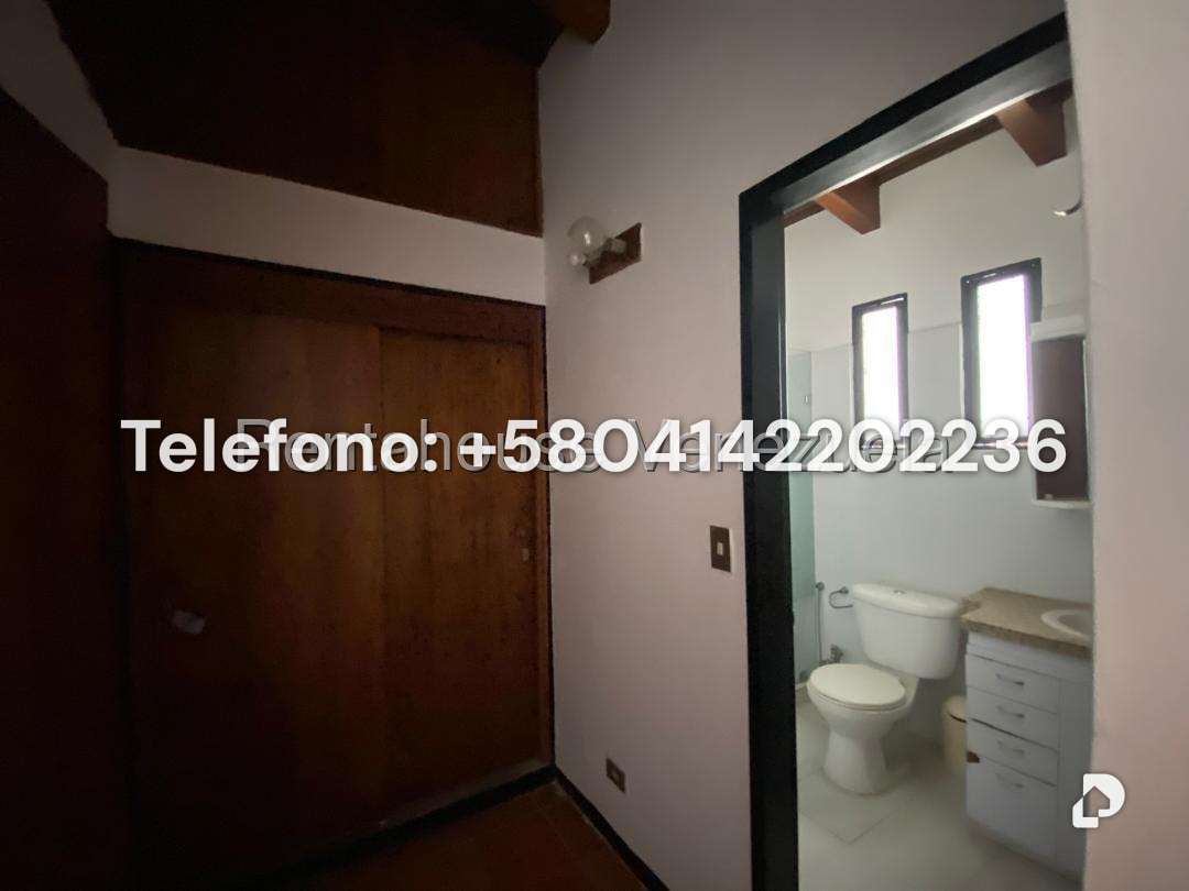 Casa en Prados del Este, Caracas – 20