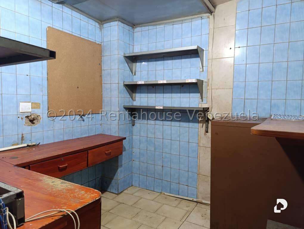 Local comercial en Parroquia Santa Teresa, Caracas – 13