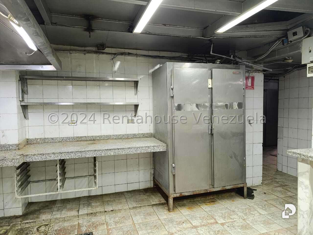 Local comercial en Parroquia Santa Teresa, Caracas – 11