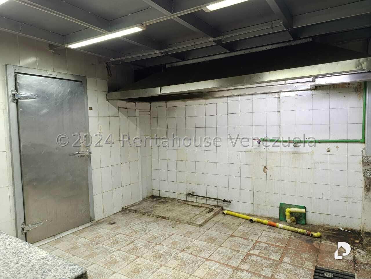Local comercial en Parroquia Santa Teresa, Caracas – 10