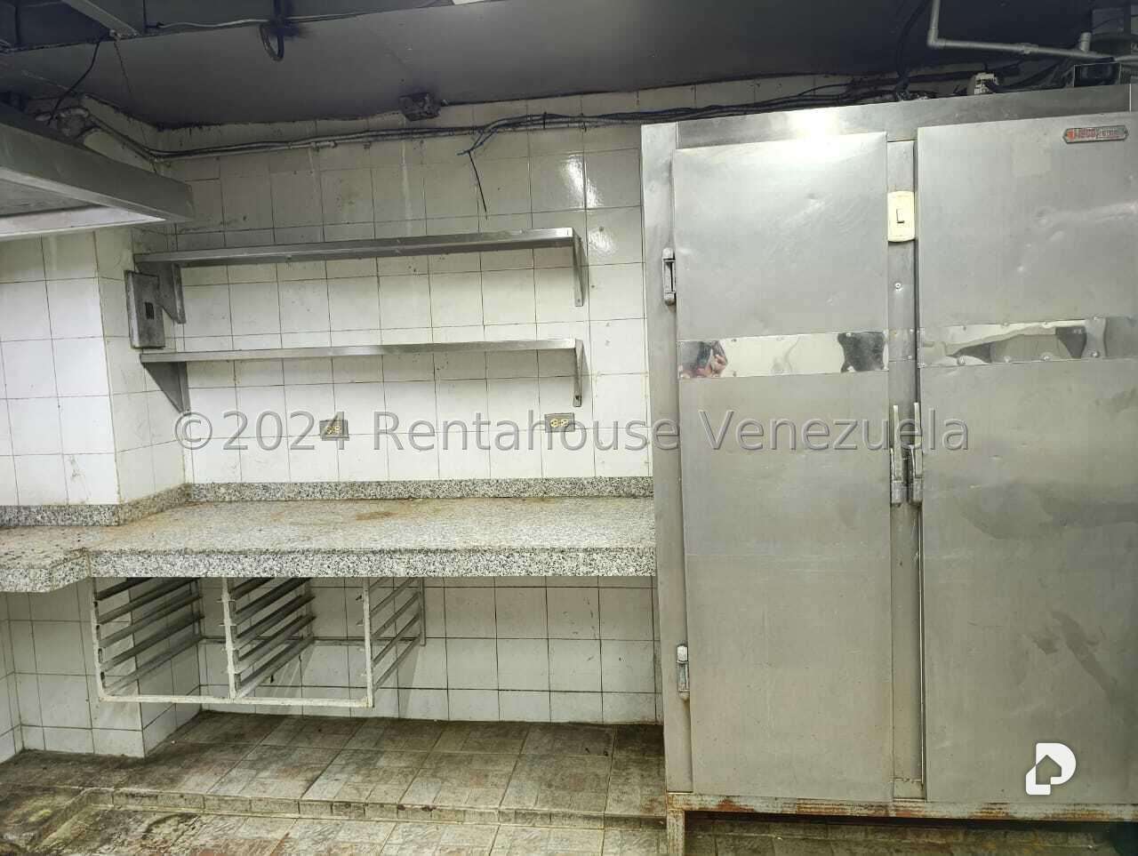 Local comercial en Parroquia Santa Teresa, Caracas – 12