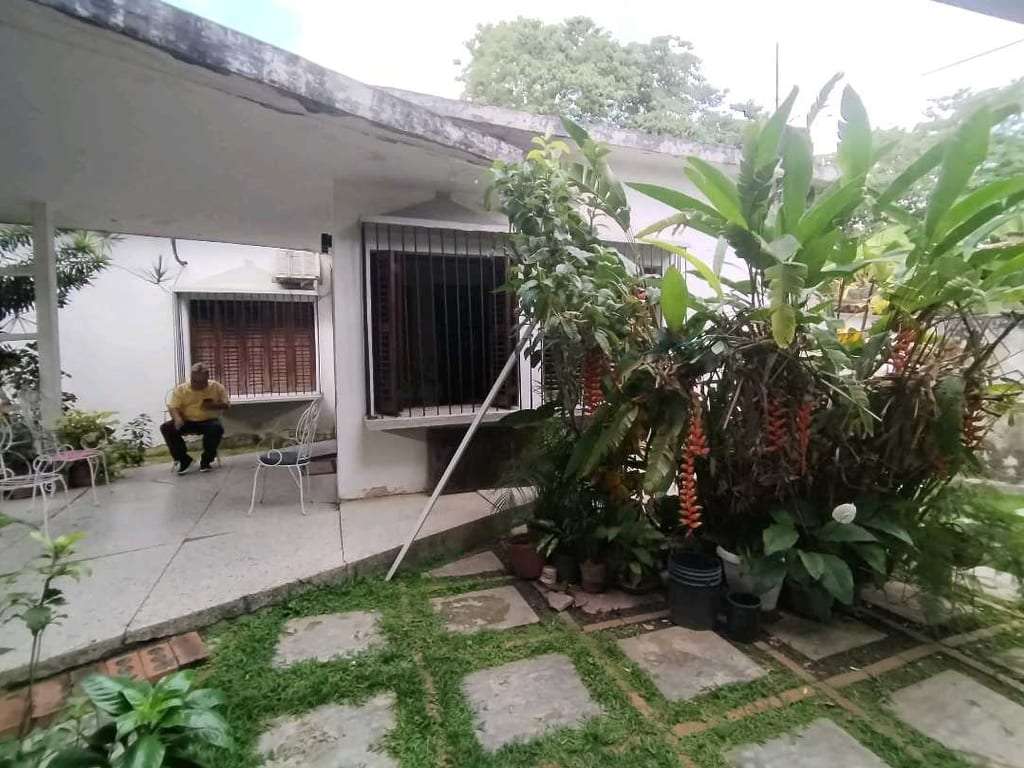 Casa en Las Acacias, Valencia - 1