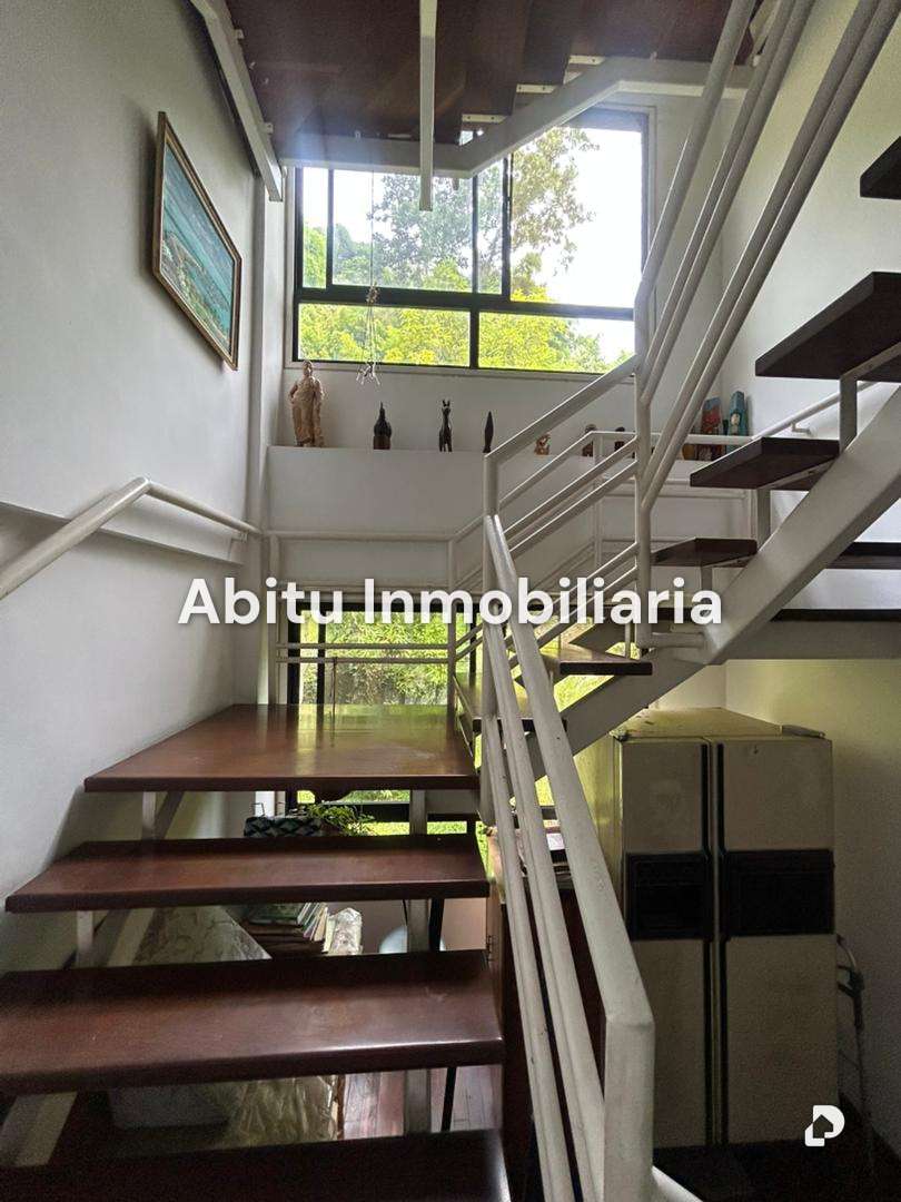 Apartamento en Urb. Miranda, Caracas – 12