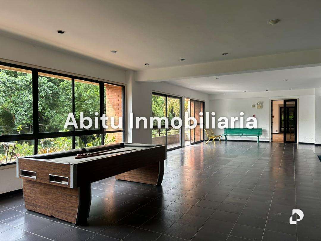 Apartamento en Urb. Miranda, Caracas – 21