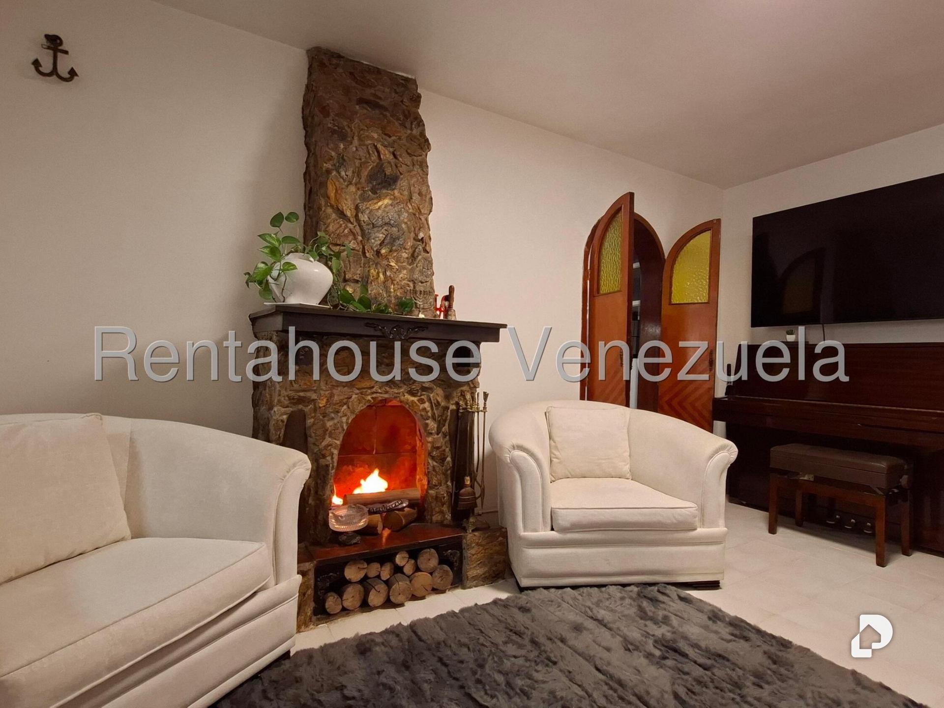 Apartamento en La Rosaleda, San Antonio de Los Altos – 1