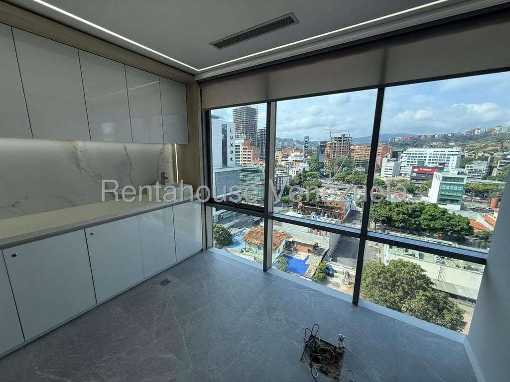 Oficina en Las Mercedes, Caracas