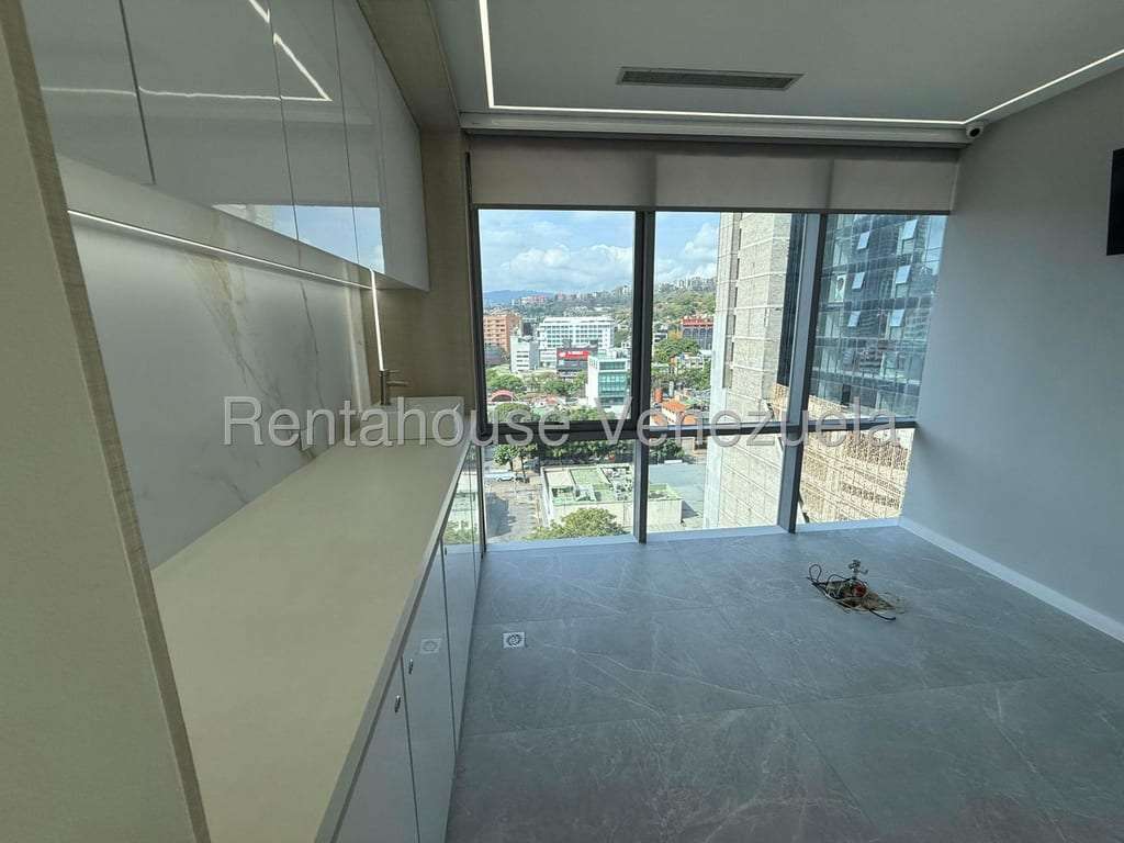 Oficina en Las Mercedes, Caracas