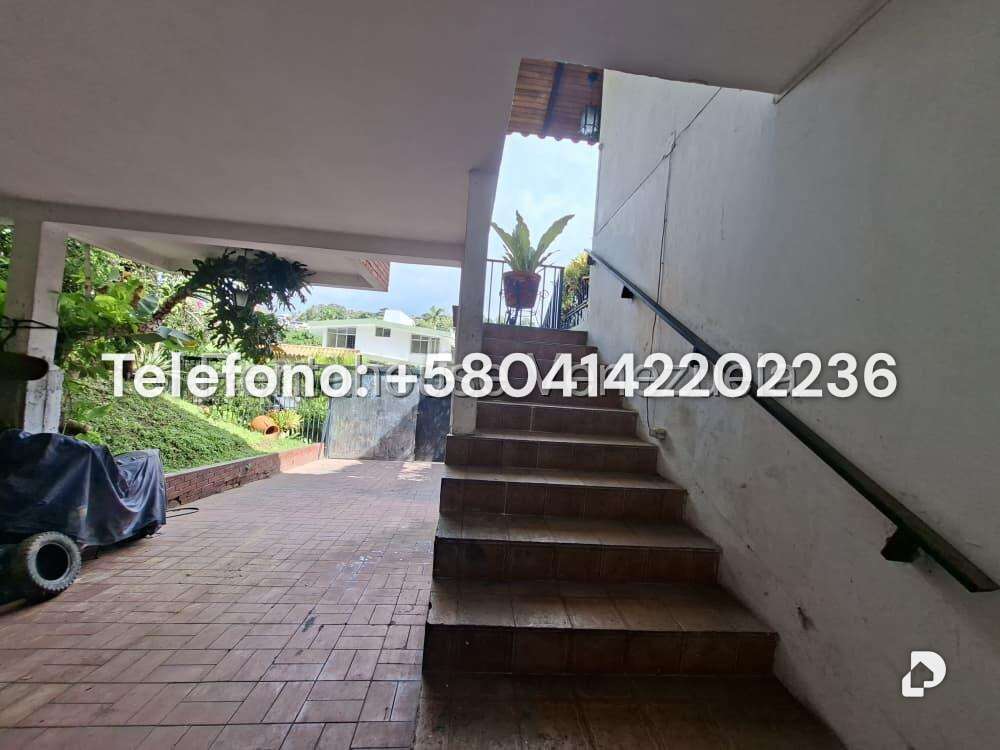 Casa en Prados del Este, Caracas – 33