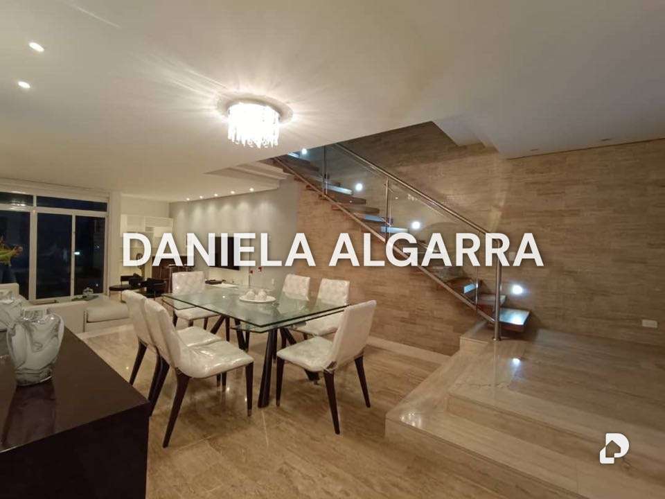 Casa en B. 13 de Septiembre, Valencia – 19