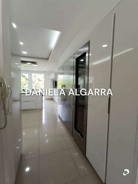 Casa en B. 13 de Septiembre, Valencia – 23