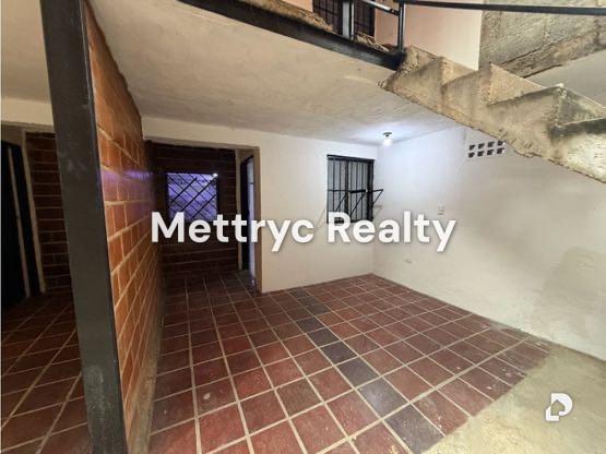 Apartamento en Flor Amarillo, Valencia – 1