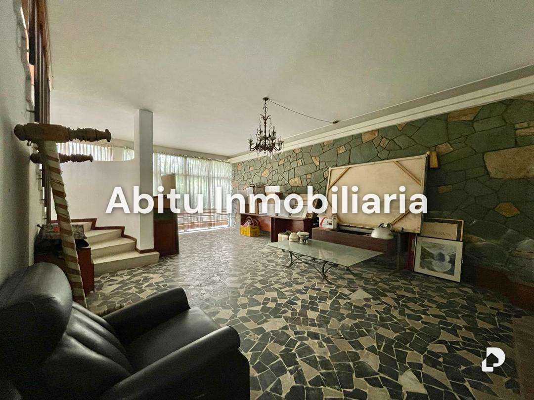 House in Los Palos Grandes, Caracas – 18