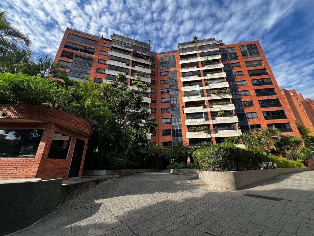 Apartamento en El Pedregal, Caracas - 1