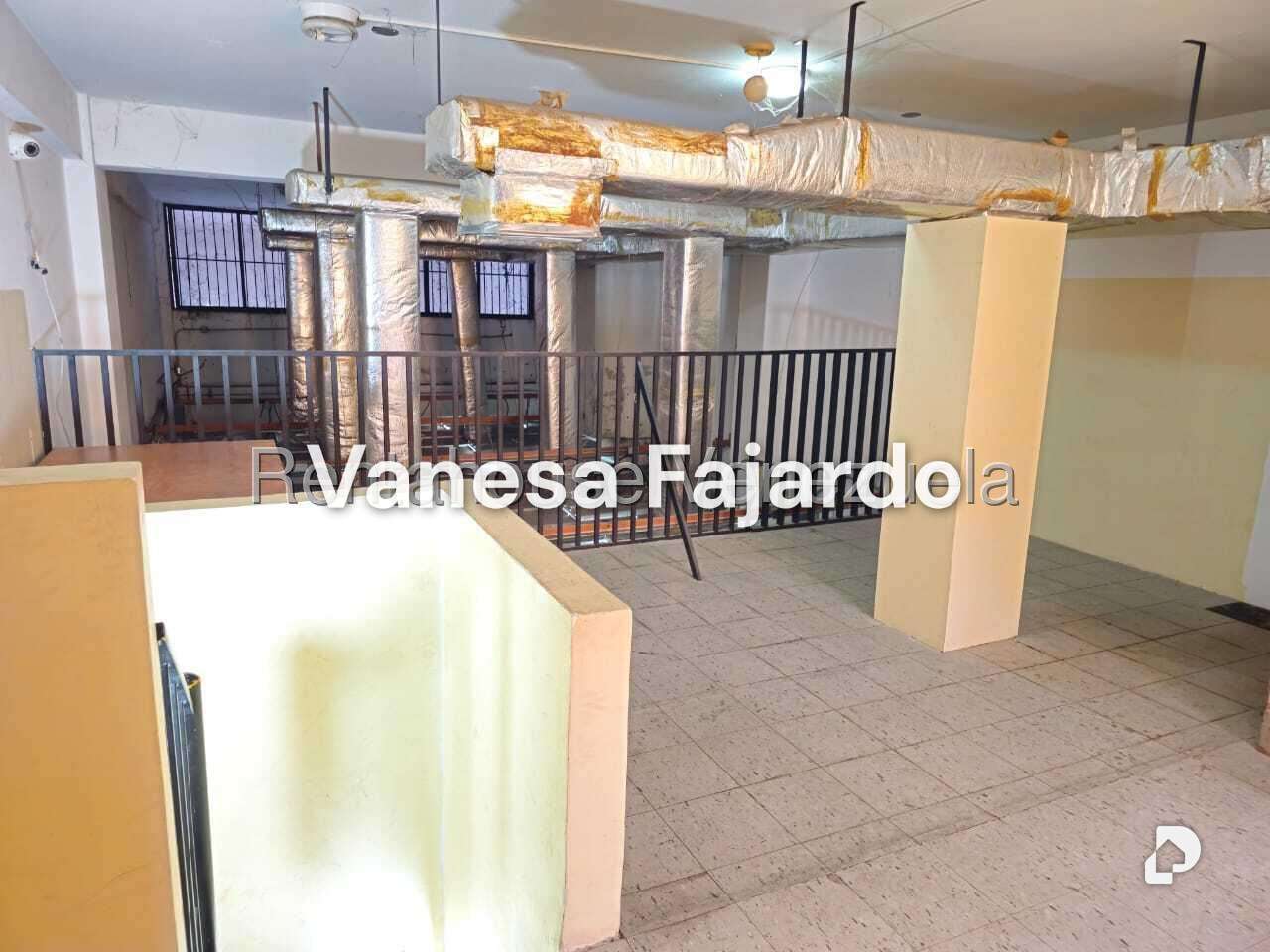 Local comercial en El Paraíso, Caracas – 10