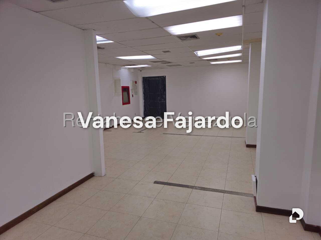 Local comercial en El Paraíso, Caracas – 4
