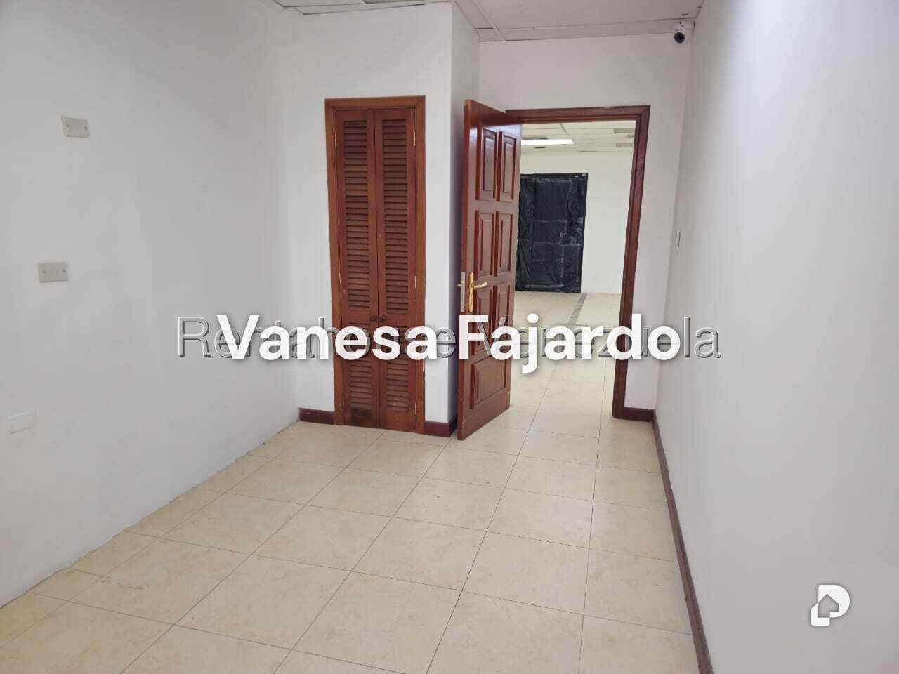 Local comercial en El Paraíso, Caracas – 7