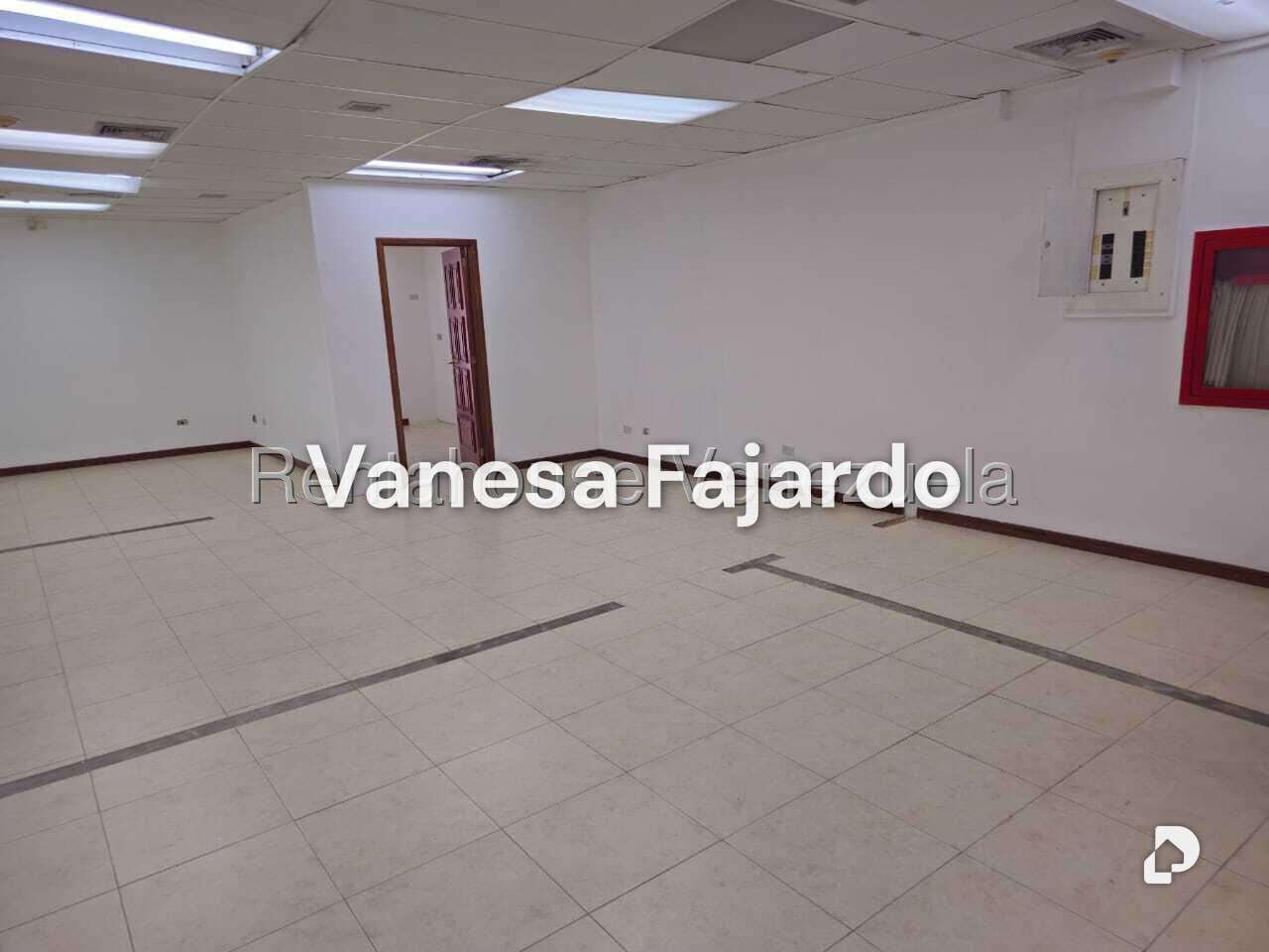 Local comercial en El Paraíso, Caracas – 5