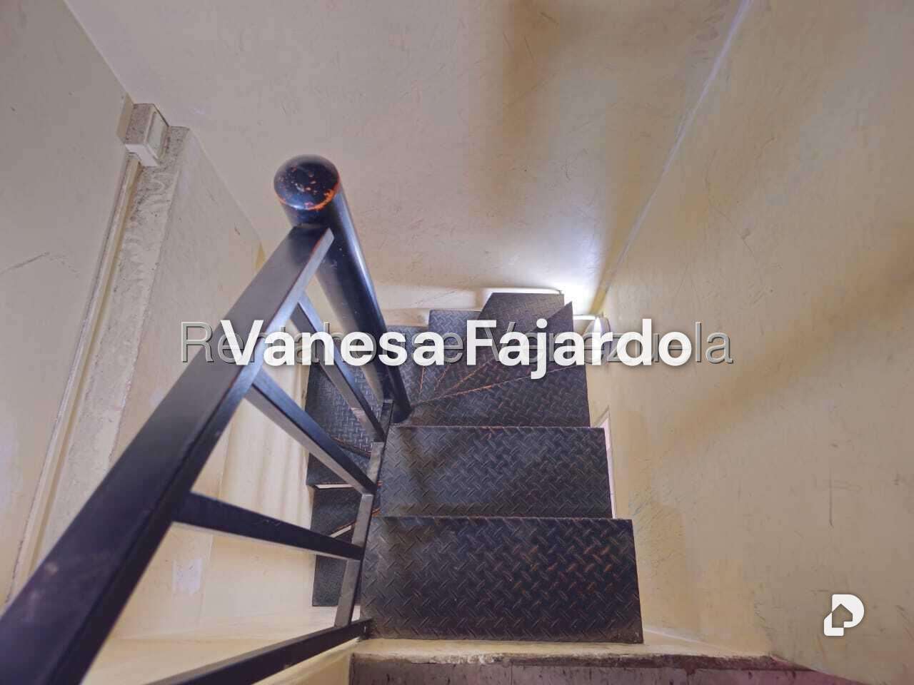 Local comercial en El Paraíso, Caracas – 11