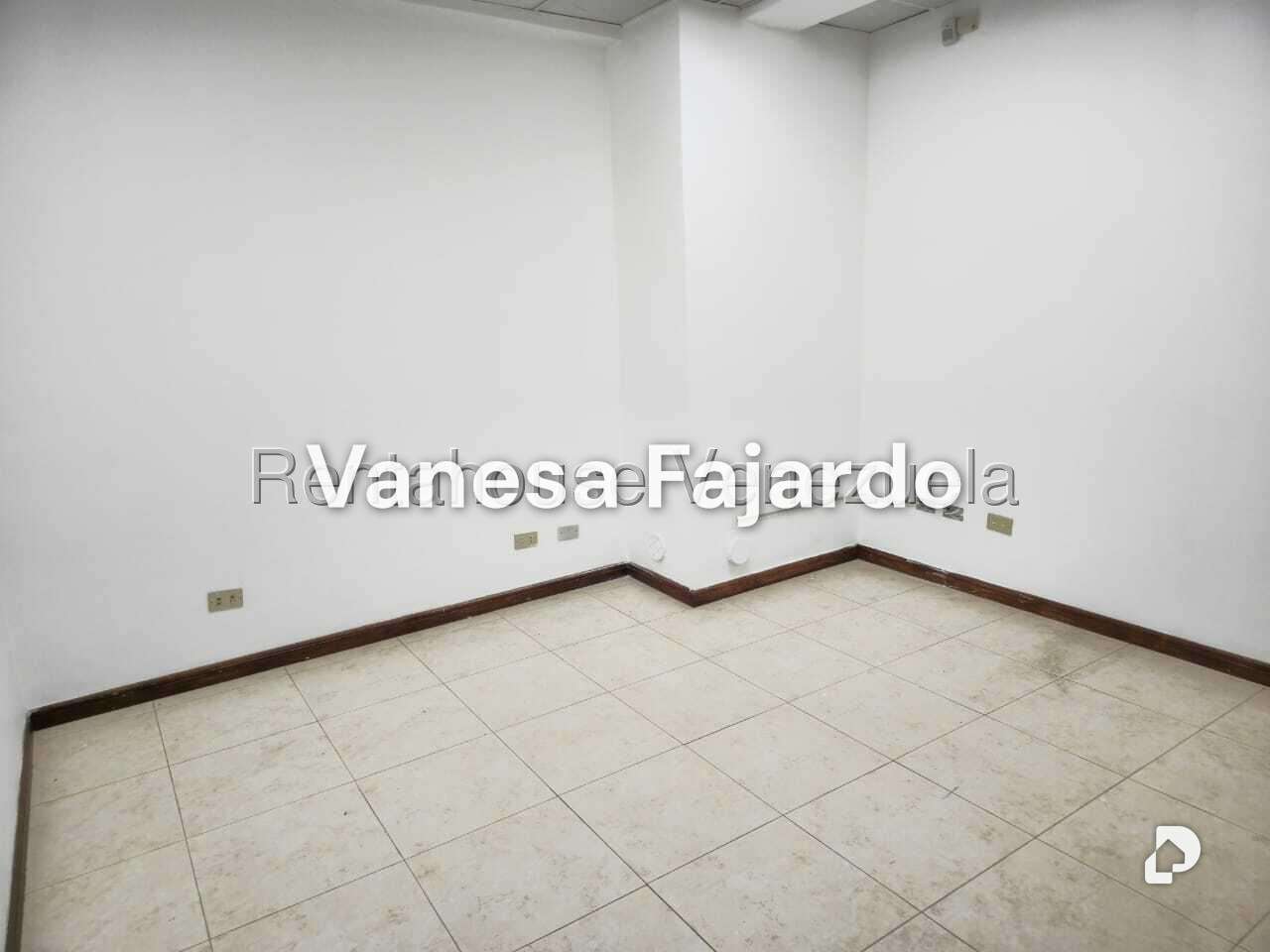Local comercial en El Paraíso, Caracas – 8