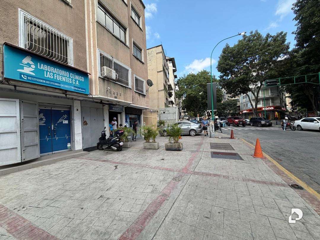 Local comercial en Bello Monte, Caracas – 2