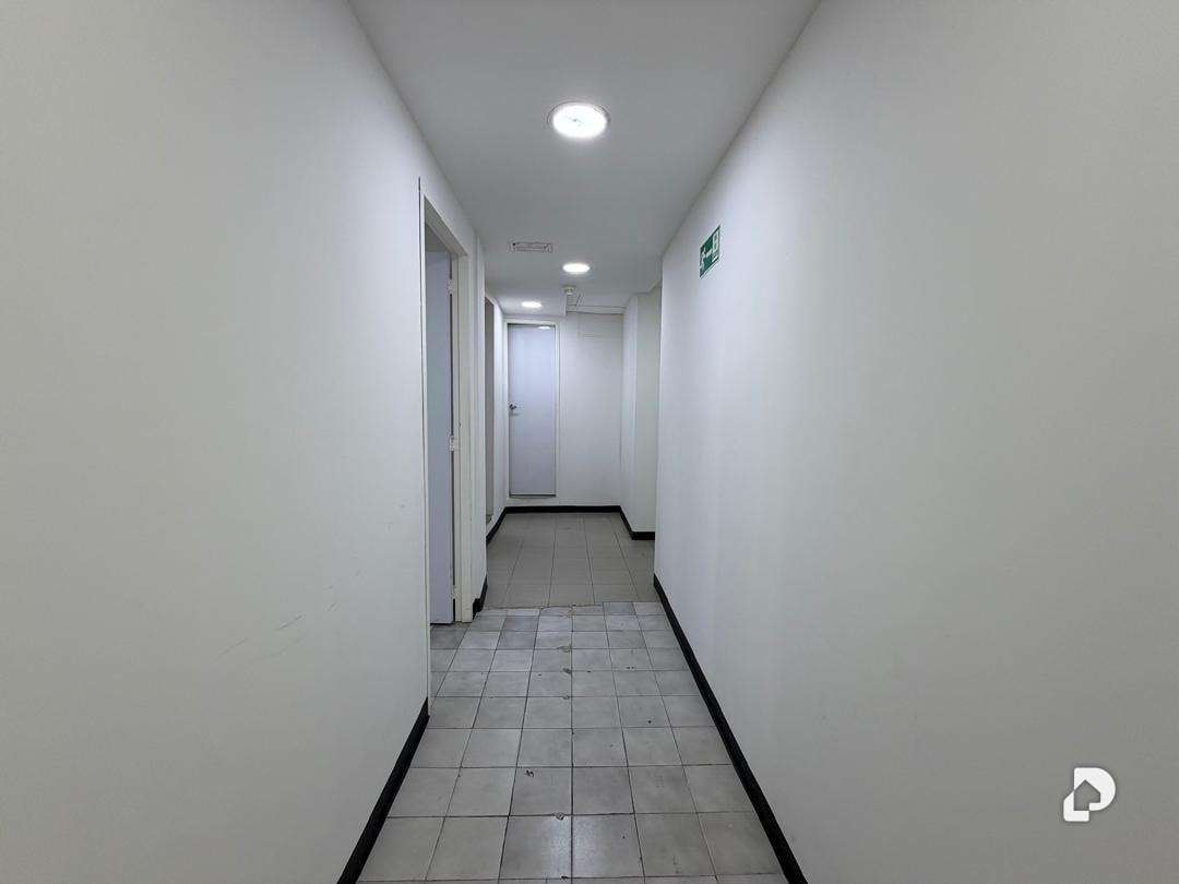 Local comercial en Bello Monte, Caracas – 9