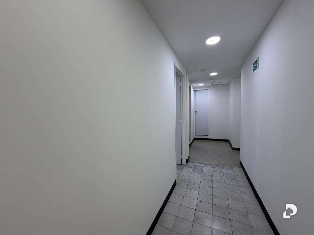 Local comercial en Bello Monte, Caracas – 23
