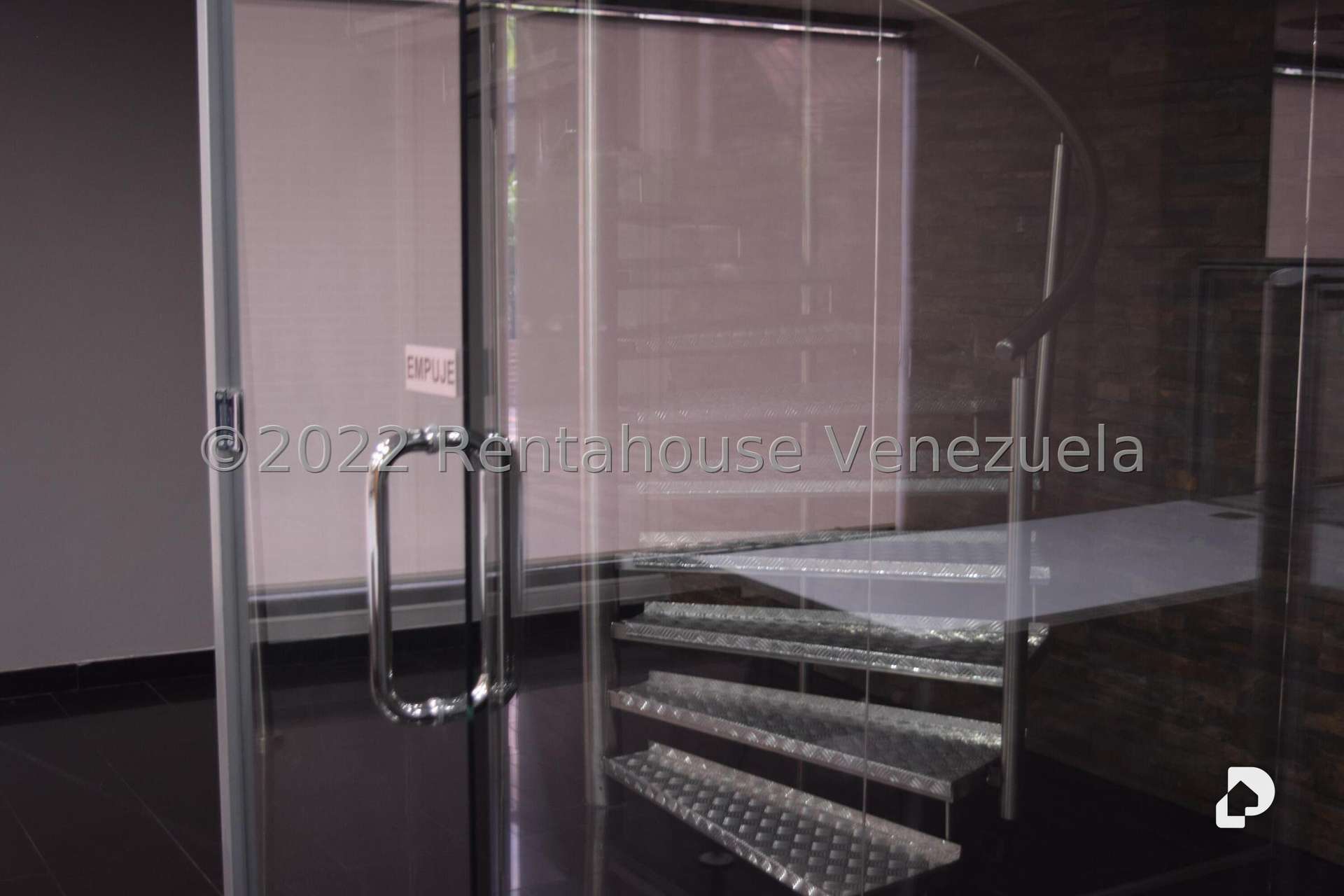 Local comercial en El Rosal, Caracas – 12