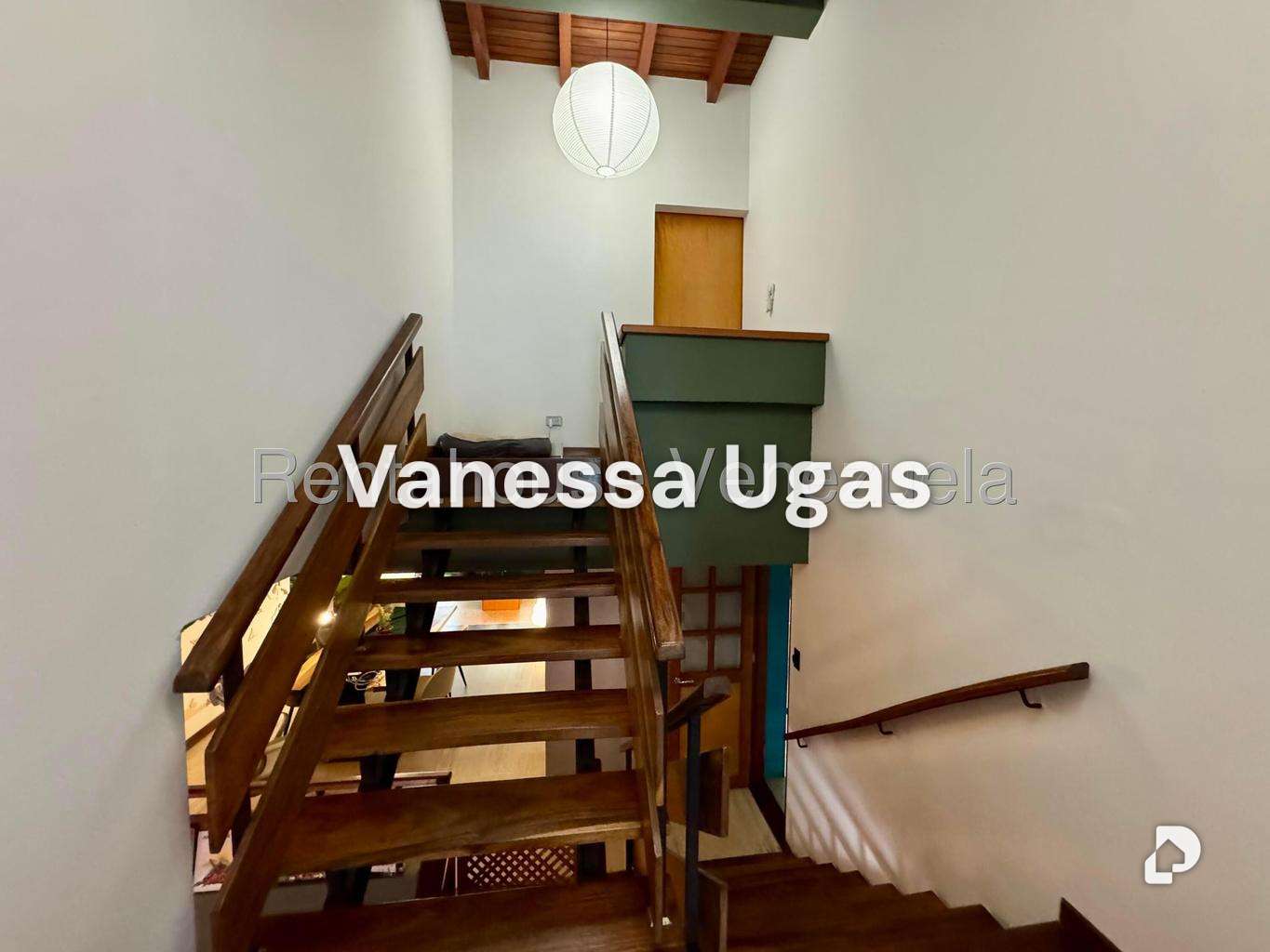 Casa en Alto Prado, Caracas – 24
