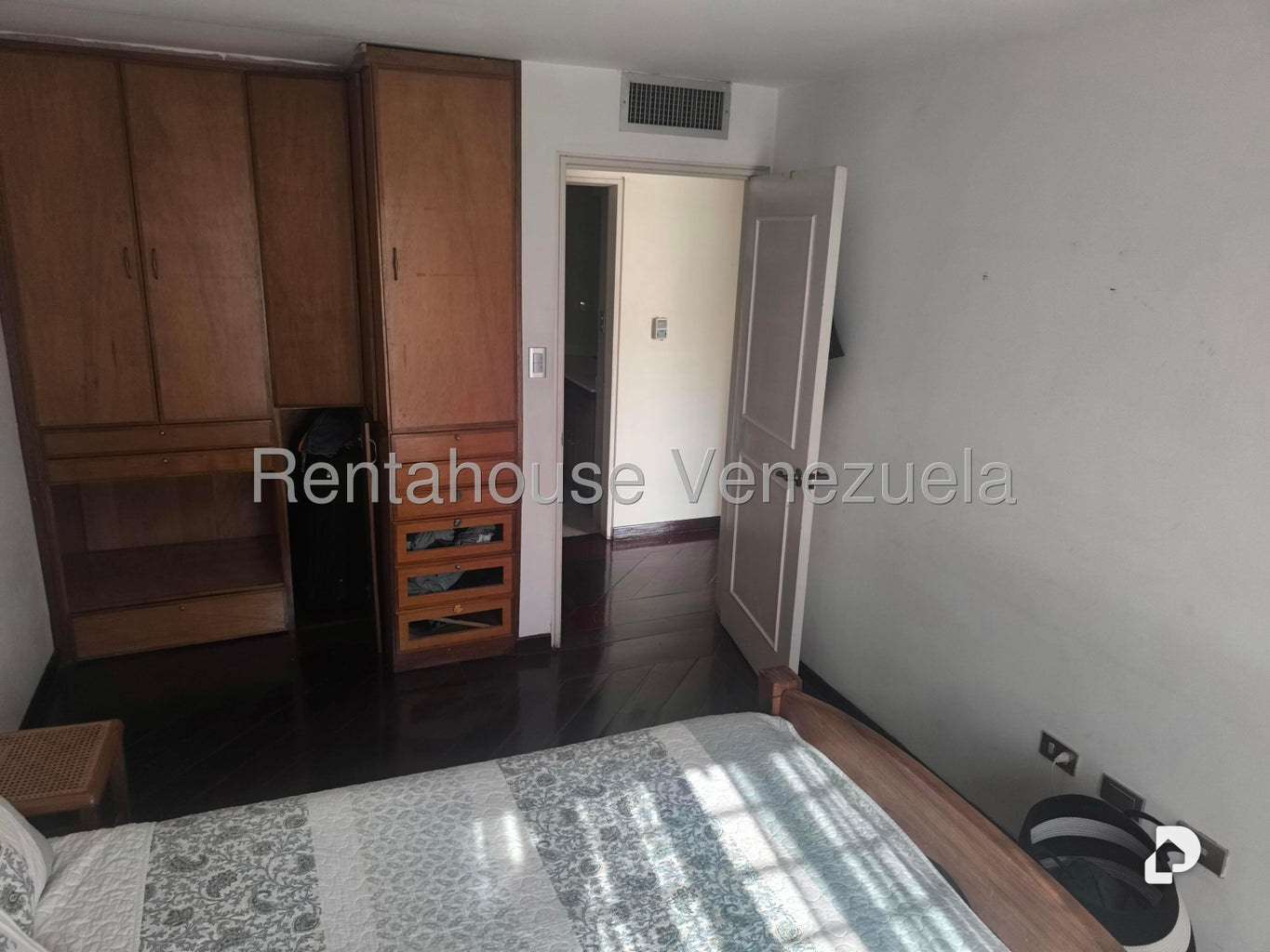 Apartamento en Campo Alegre, Caracas – 32