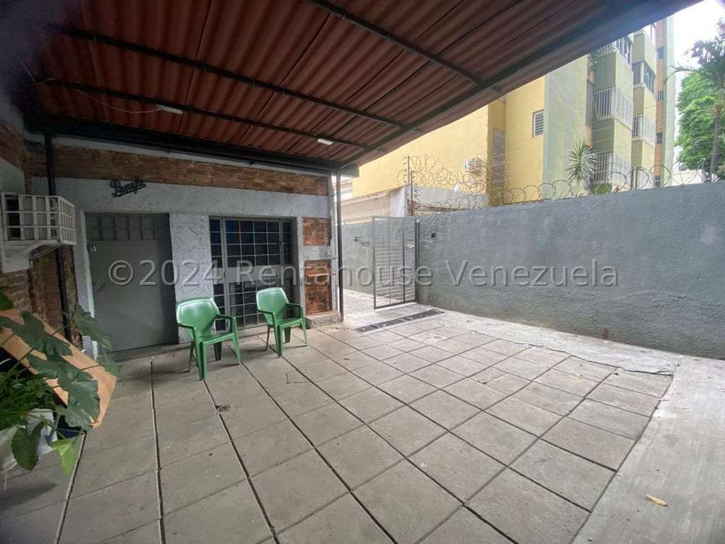 Local comercial en Bello Monte, Caracas - 1