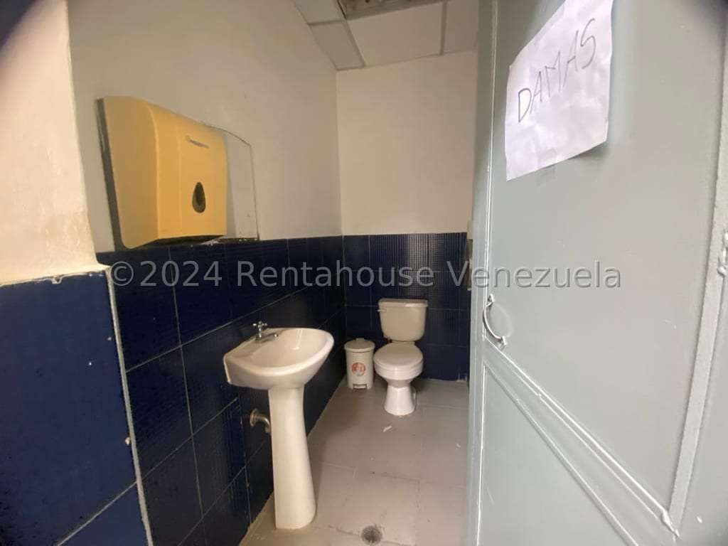 Local comercial en Bello Monte, Caracas