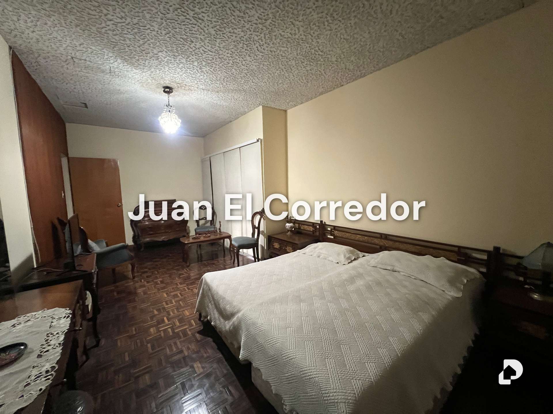 Casa en Altamira, Caracas – 11