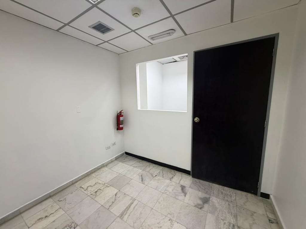 Oficina en Chacao, Caracas - 1