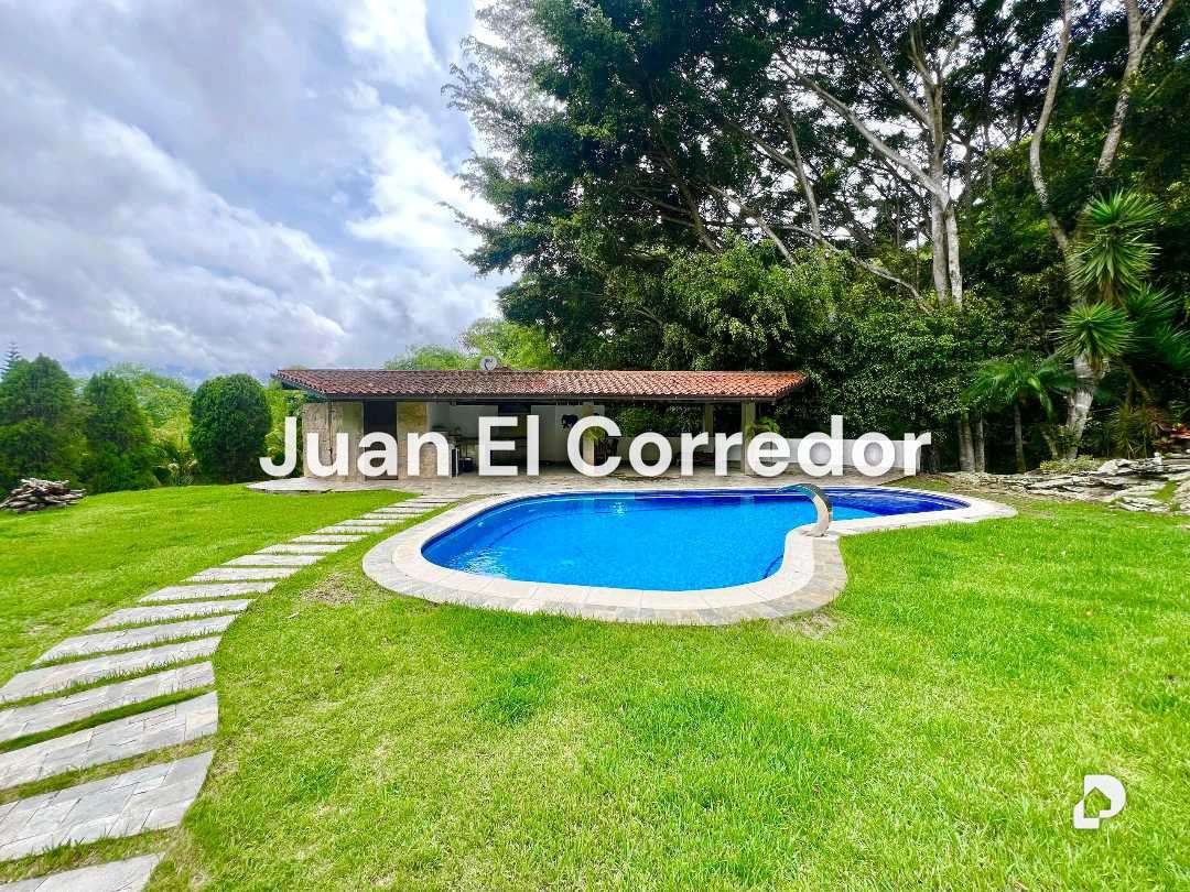 Casa en Alto Hatillo, Caracas – 3