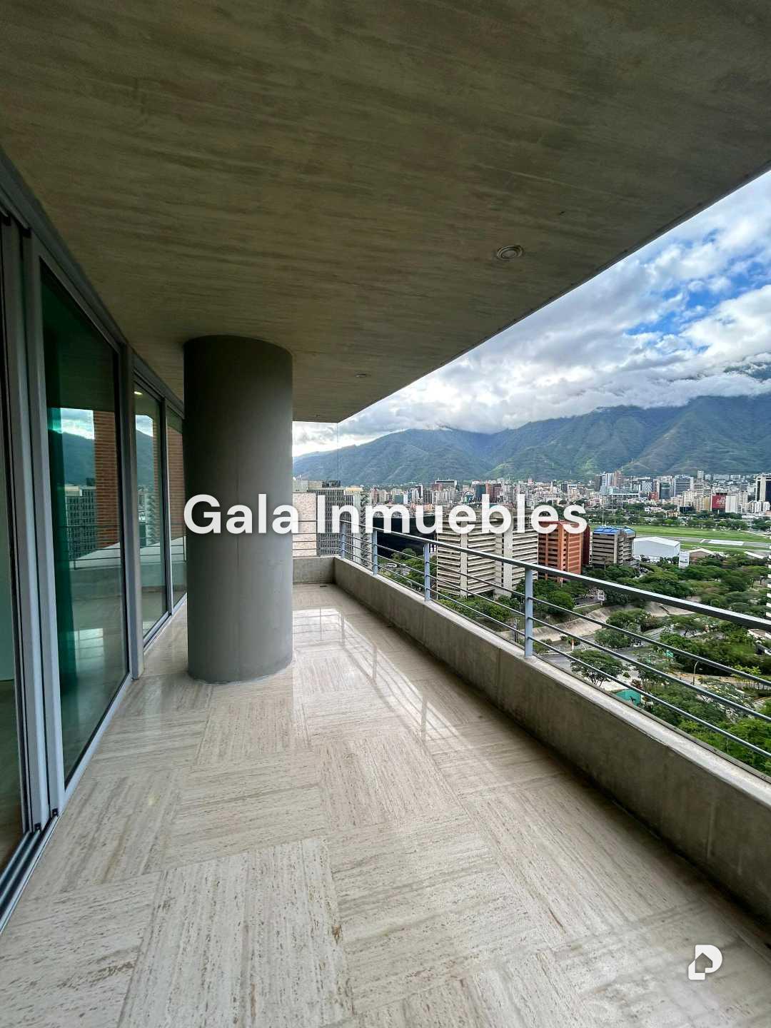 Apartamento en Lomas de Las Mercedes, Caracas – 3