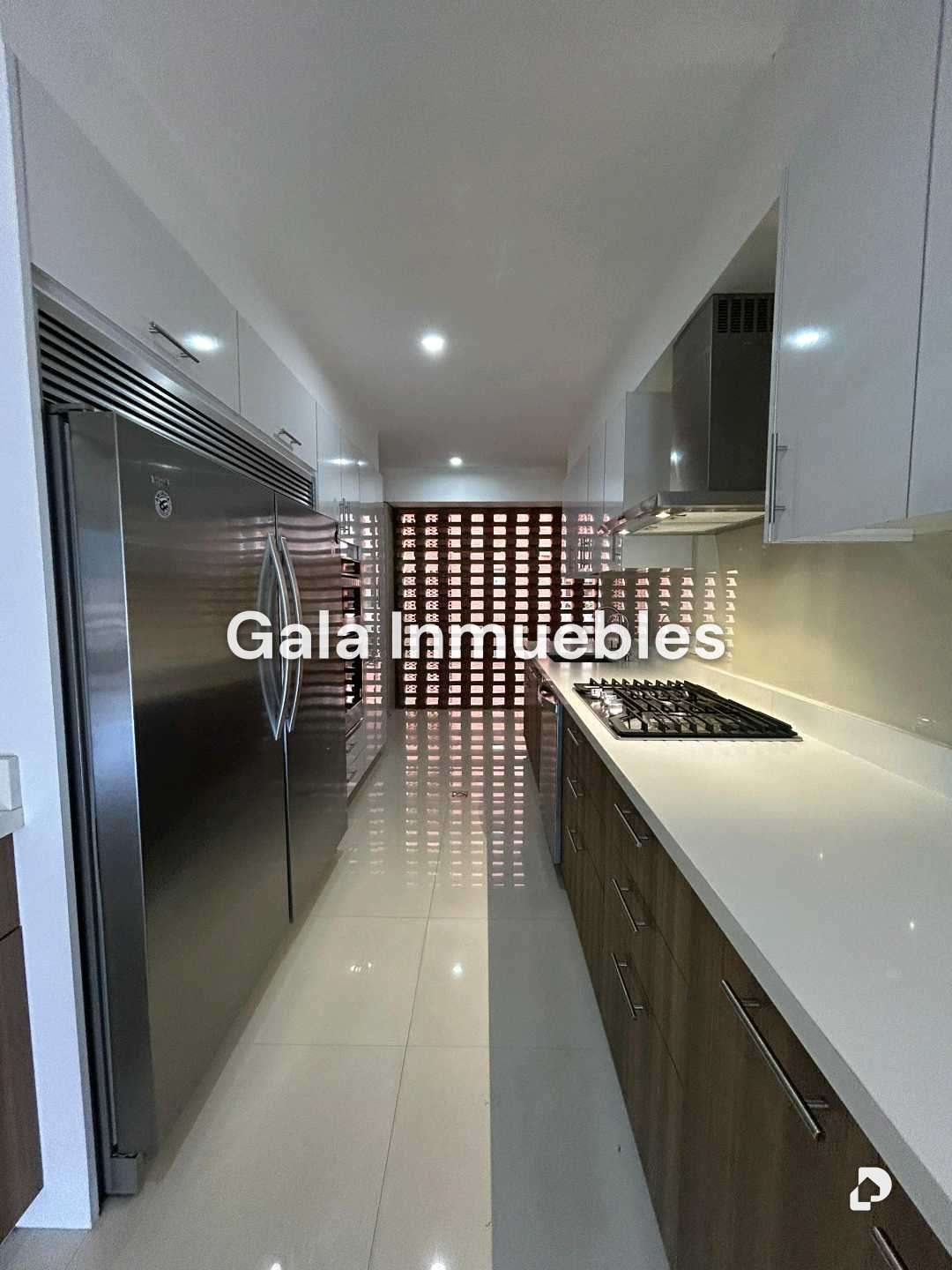 Apartamento en Lomas de Las Mercedes, Caracas – 14