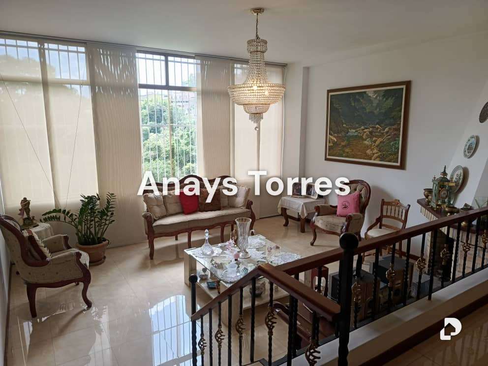 Casa en Parque El Retiro, Altos Mirandinos – 13