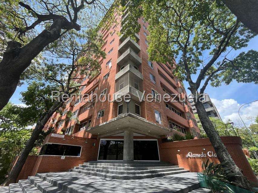 Apartment in El Rosal, Caracas - 1
