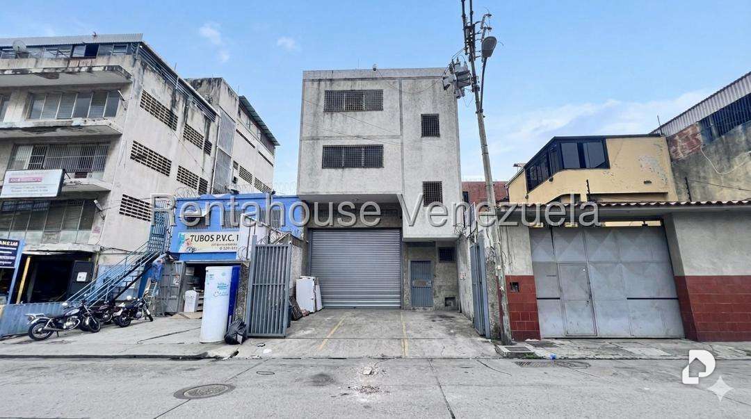 Local comercial en Boleíta Norte, Caracas – 12