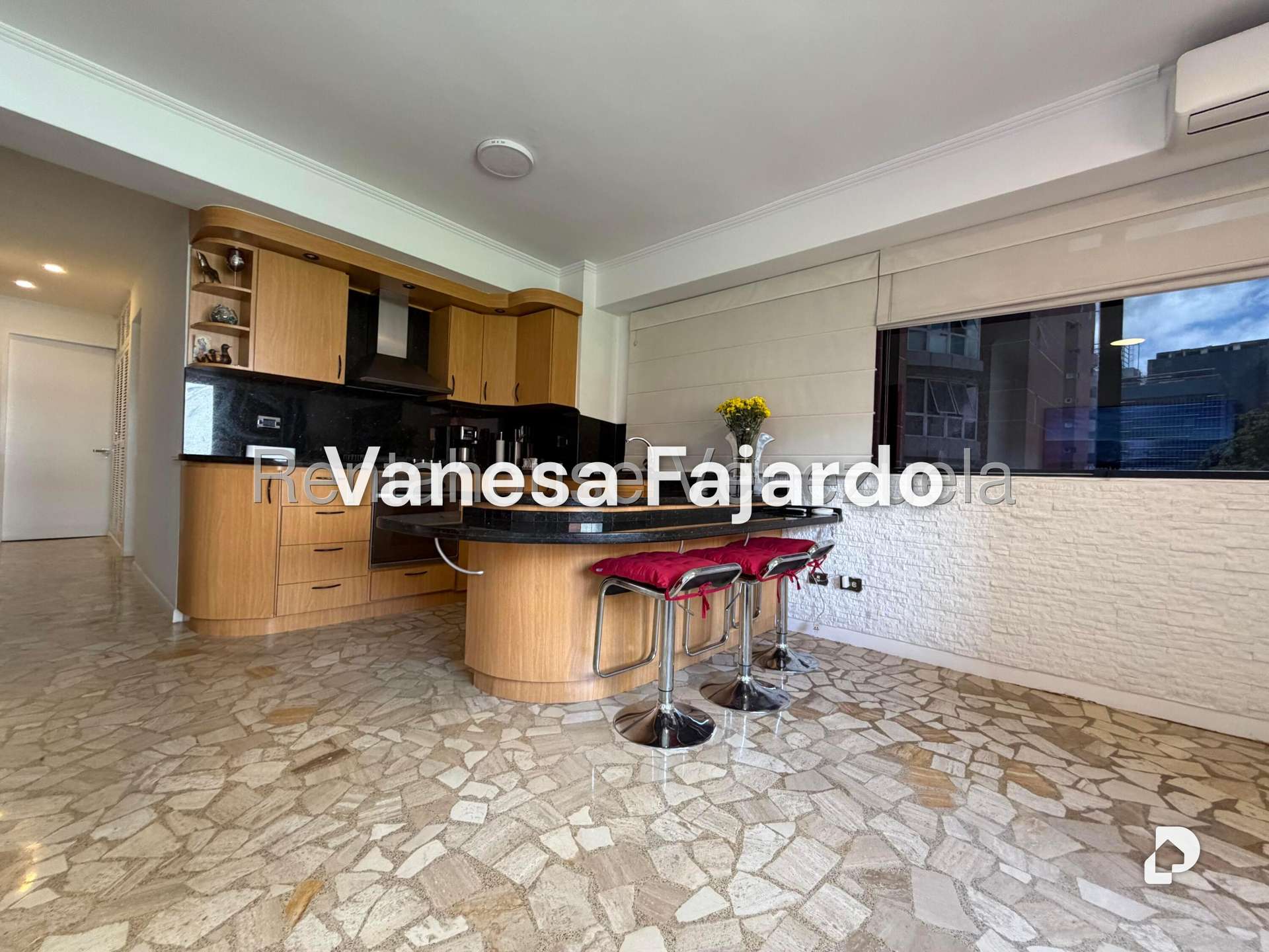 Apartamento en El Rosal, Caracas – 12