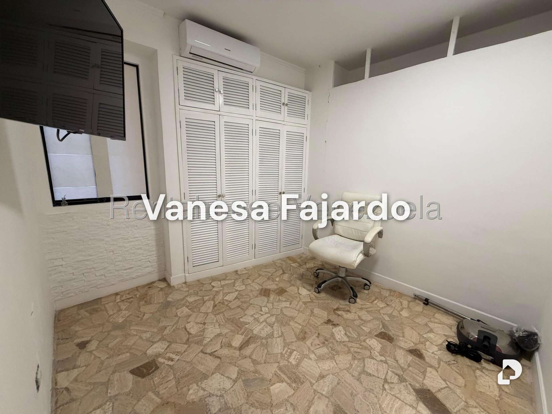 Apartamento en El Rosal, Caracas – 21