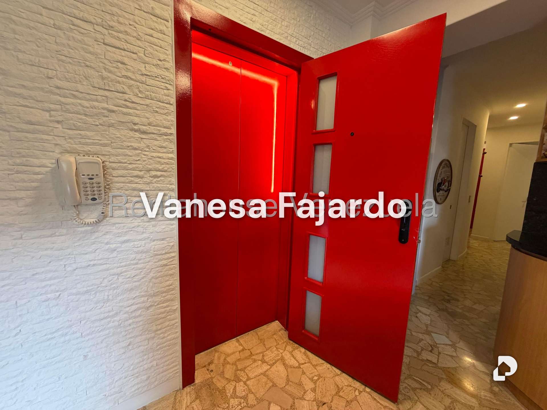 Apartamento en El Rosal, Caracas – 15