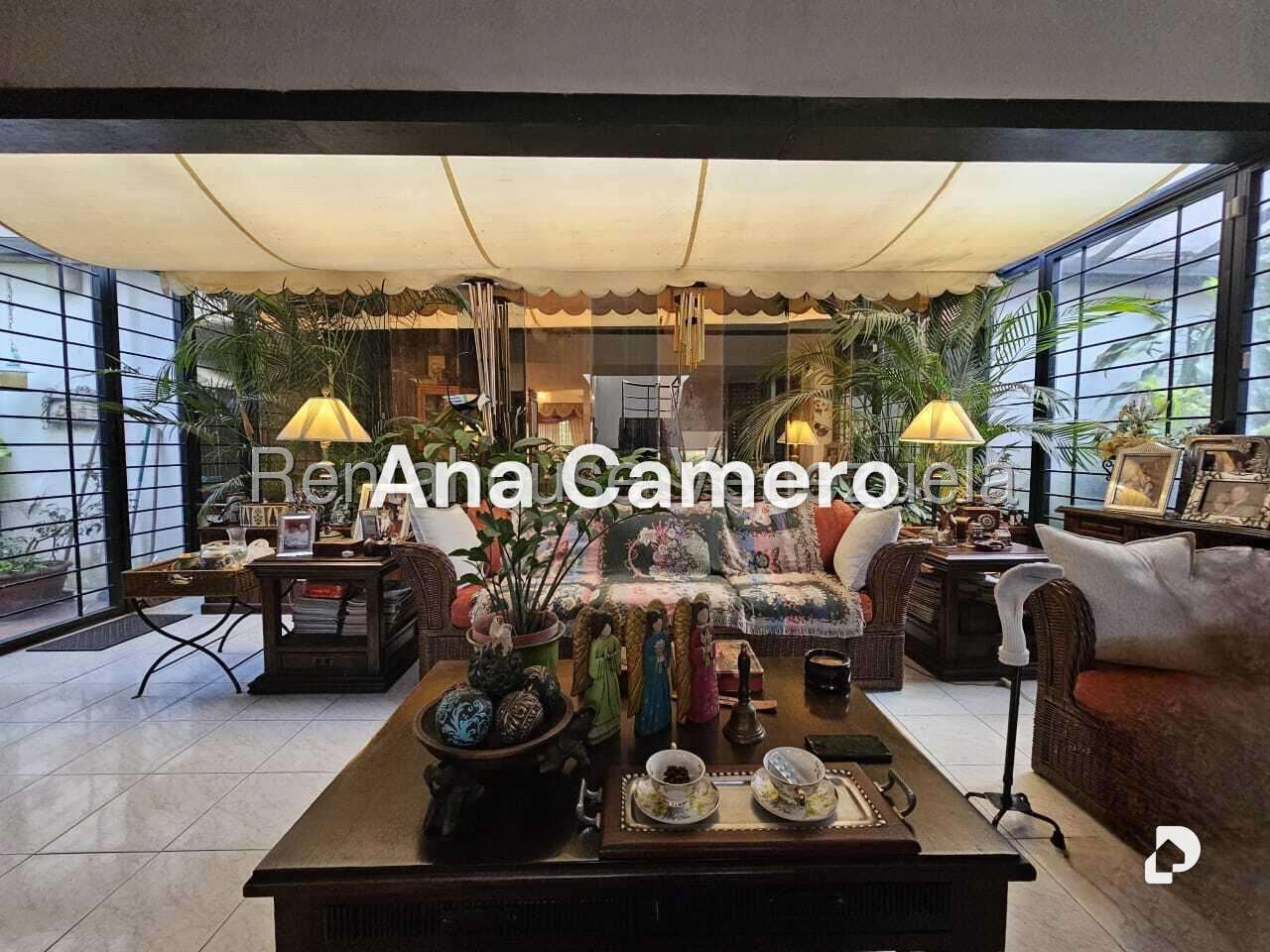 Casa en Alto Prado, Caracas – 18