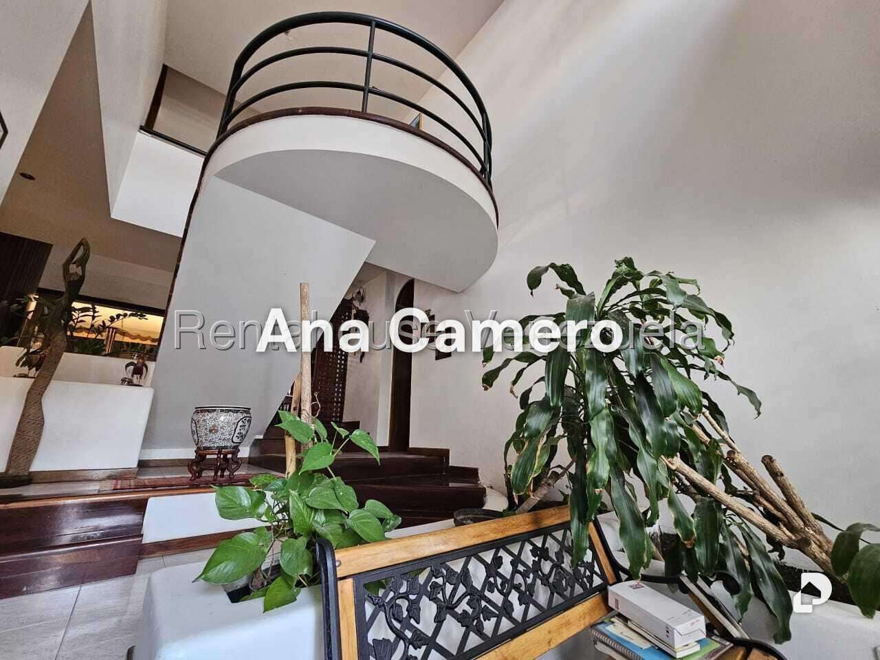 Casa en Alto Prado, Caracas – 8
