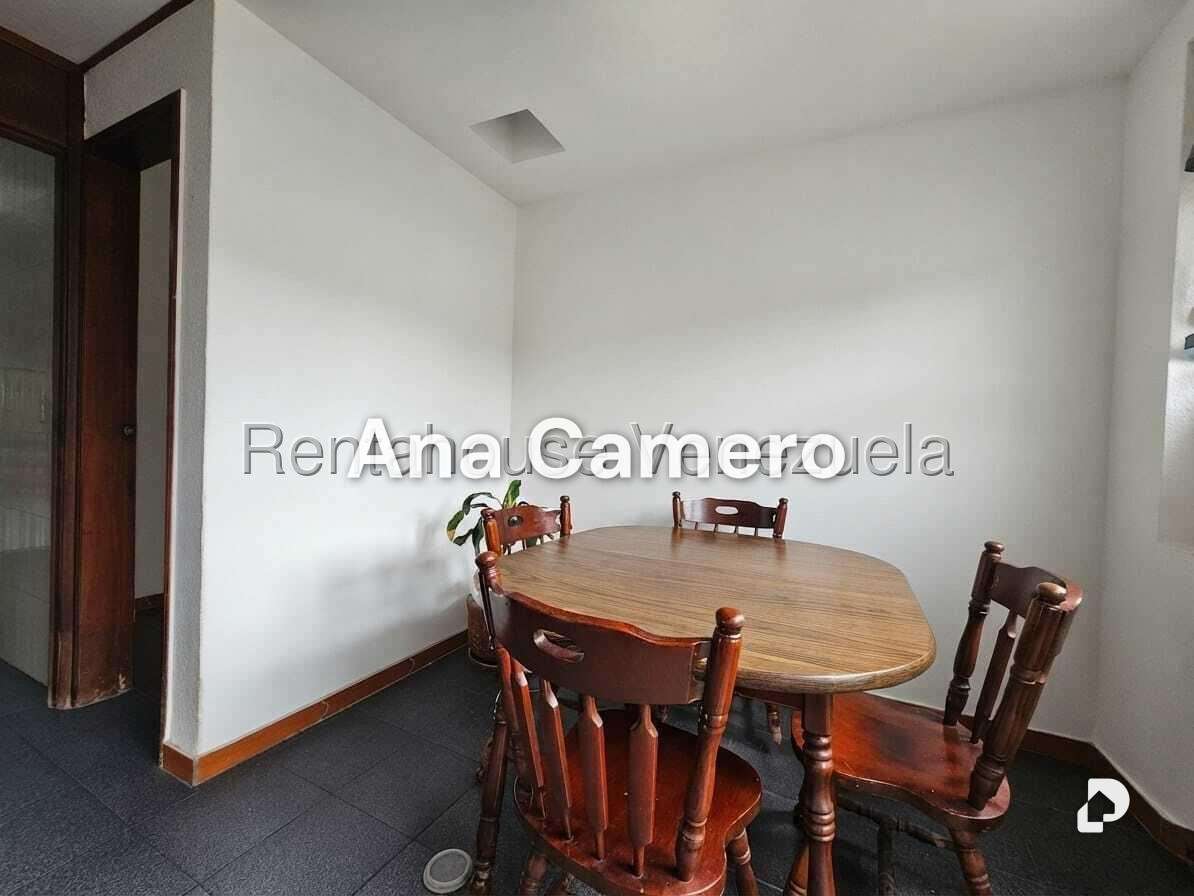 Casa en Alto Prado, Caracas – 26