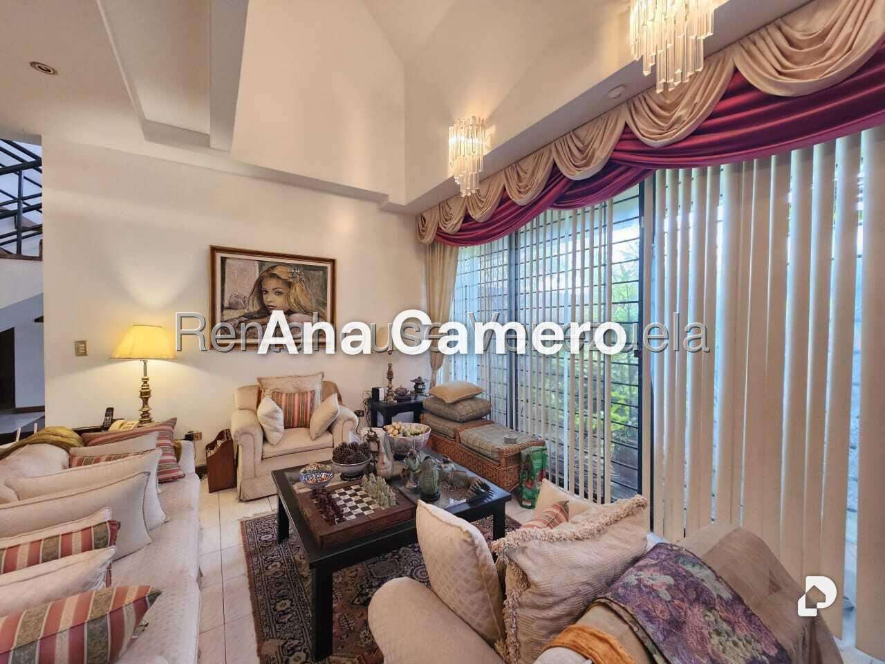 Casa en Alto Prado, Caracas – 14