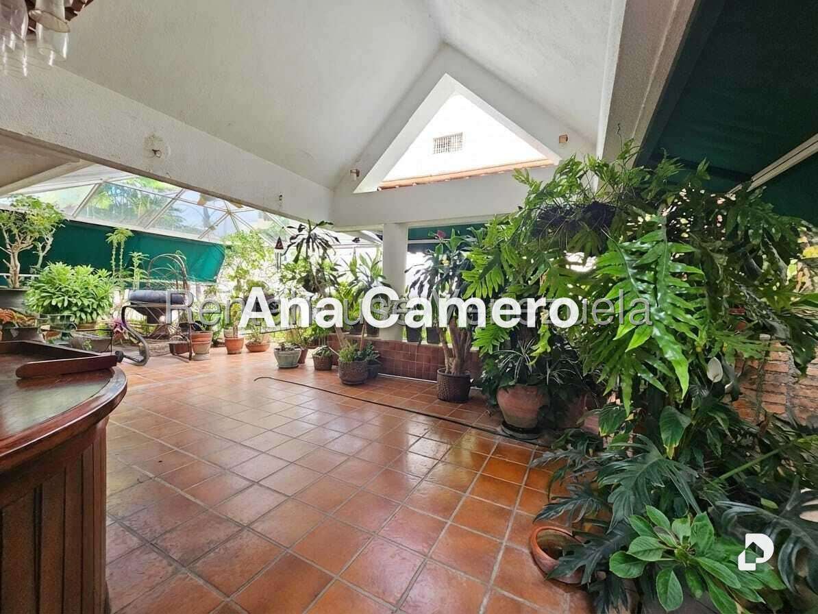 Casa en Alto Prado, Caracas – 27