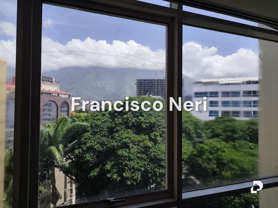 Edificio en Las Mercedes, Caracas – 9